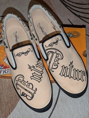 Ed Hardy Punk Cream Slip On Shoe, Men's 10, EXCELLENT Condition Original Box